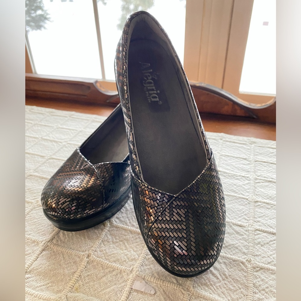 Alegria Flirt Pewter Dazzler Shoes 7